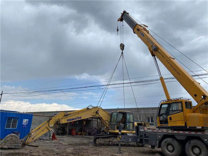 宽甸25吨吊车的工作半径是多少？